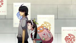 Koyomi und Mayoi unterwegs