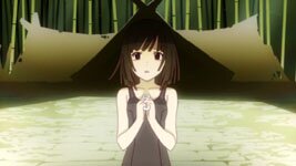 Nadeko an einem unheimlichen Ort