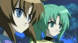 Rena und Mion bedrohen Keiichi