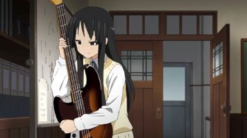auch Mio liebt ihre Gitarre