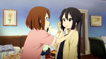 Yui benimmt sich zeitweise merkw�rdig