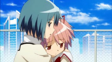 Sayaka und Madoka sind ziemlich verzweifelt