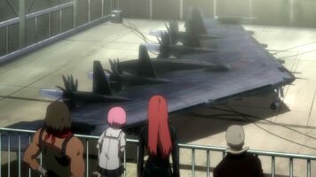 Takehiko, Kuniko, Momoko und K.D. besichtigen den Bomber