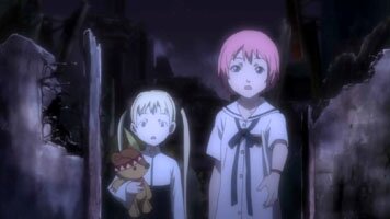 Karen und Kuniko in den Tr�mmern Akihabaras