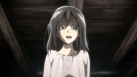 Mikasa mu� mitansehen, wie ihre Eltern abgeschlachtet werden