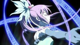 Koyomi als Idol verkleidet